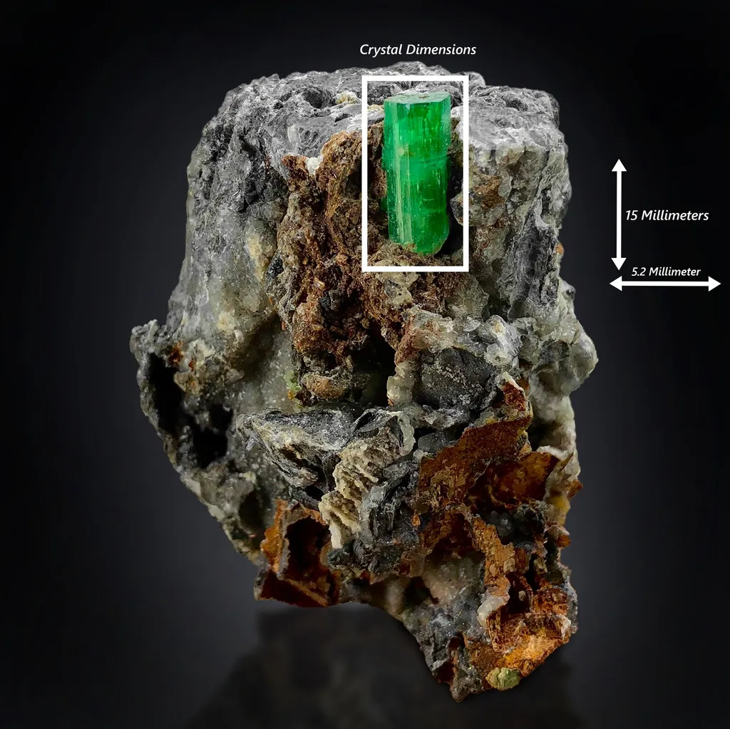 Meseum Grade Natural Emerald Crystal on Matrix Specimen from Afghanistan, Panjshir - image 6