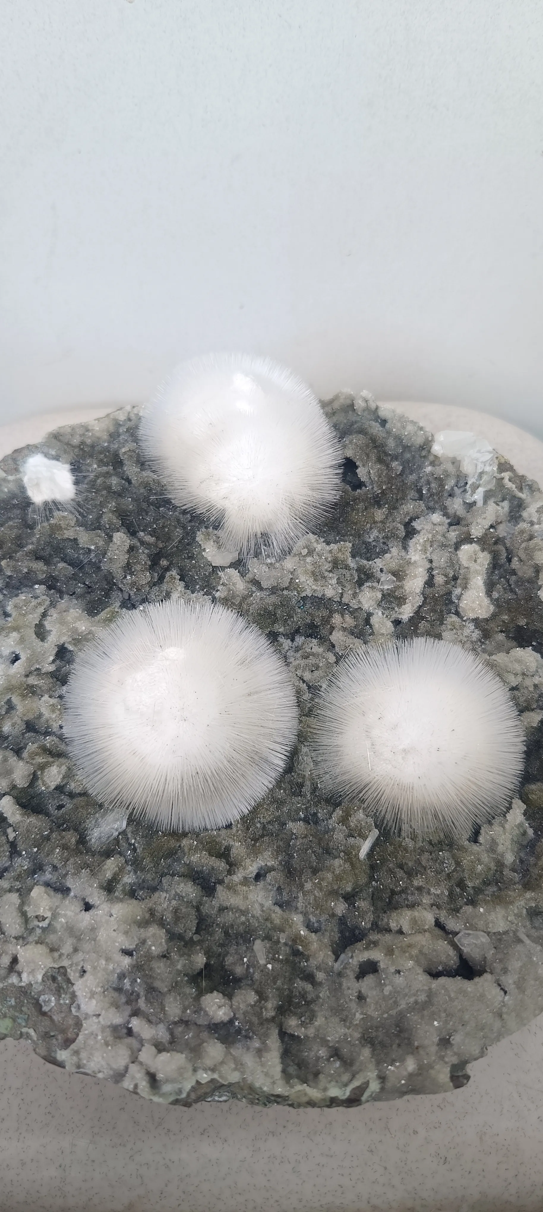 Mesolite ball - image 1