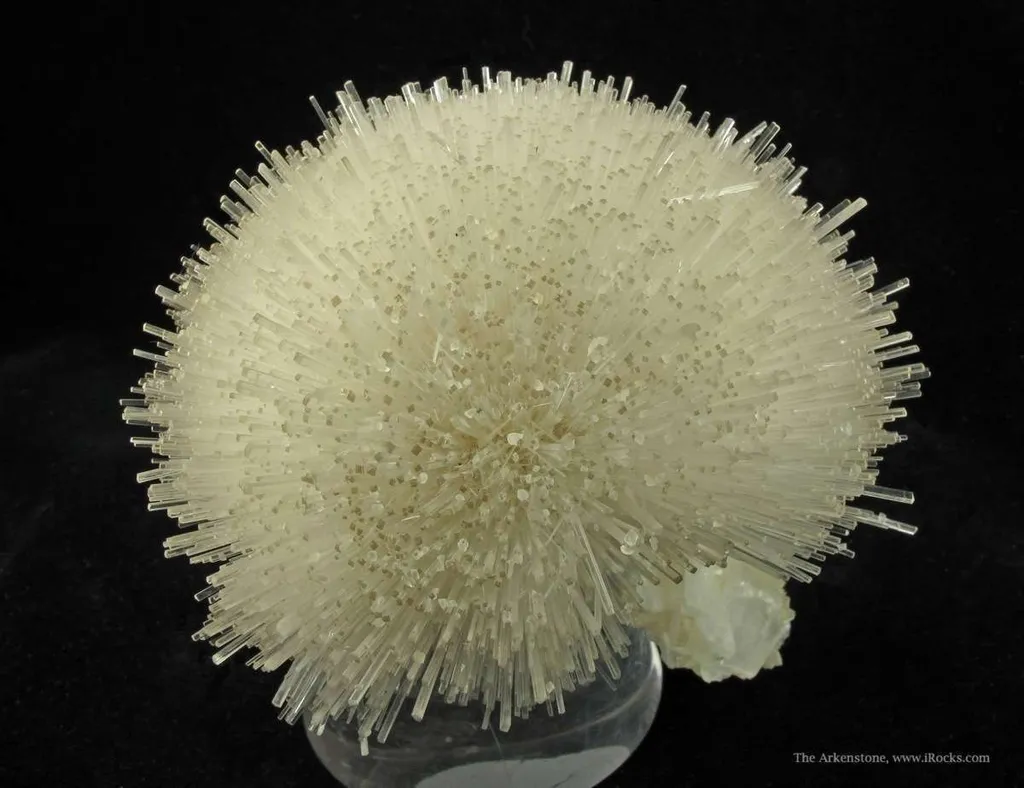 Mesolite on Stilbite - image 5