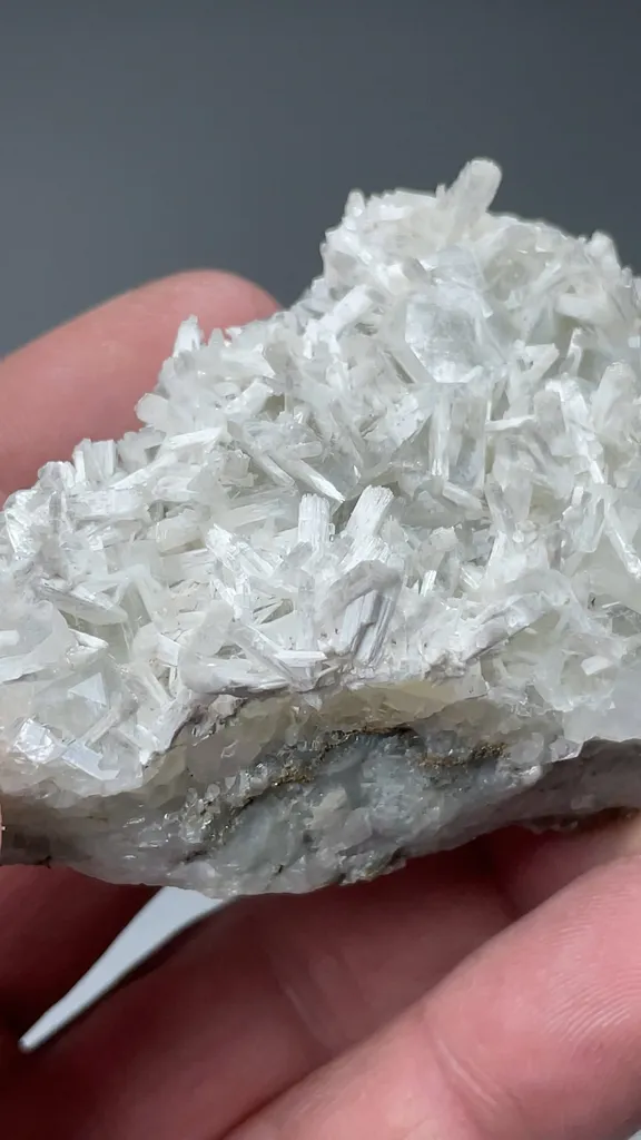 Mesolite with Fluorapophyllite-K - image 2