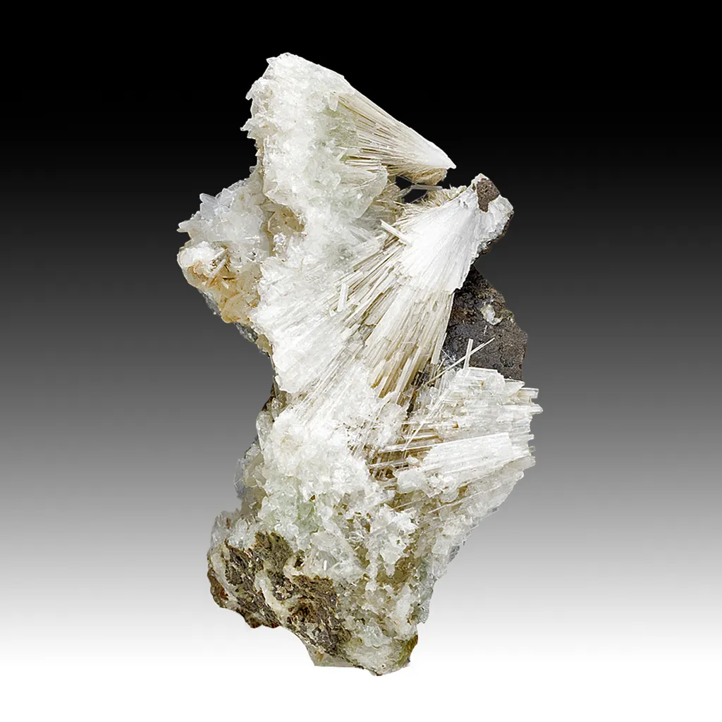 Mesolite with Heulandite, Fluorapophyllite-K image