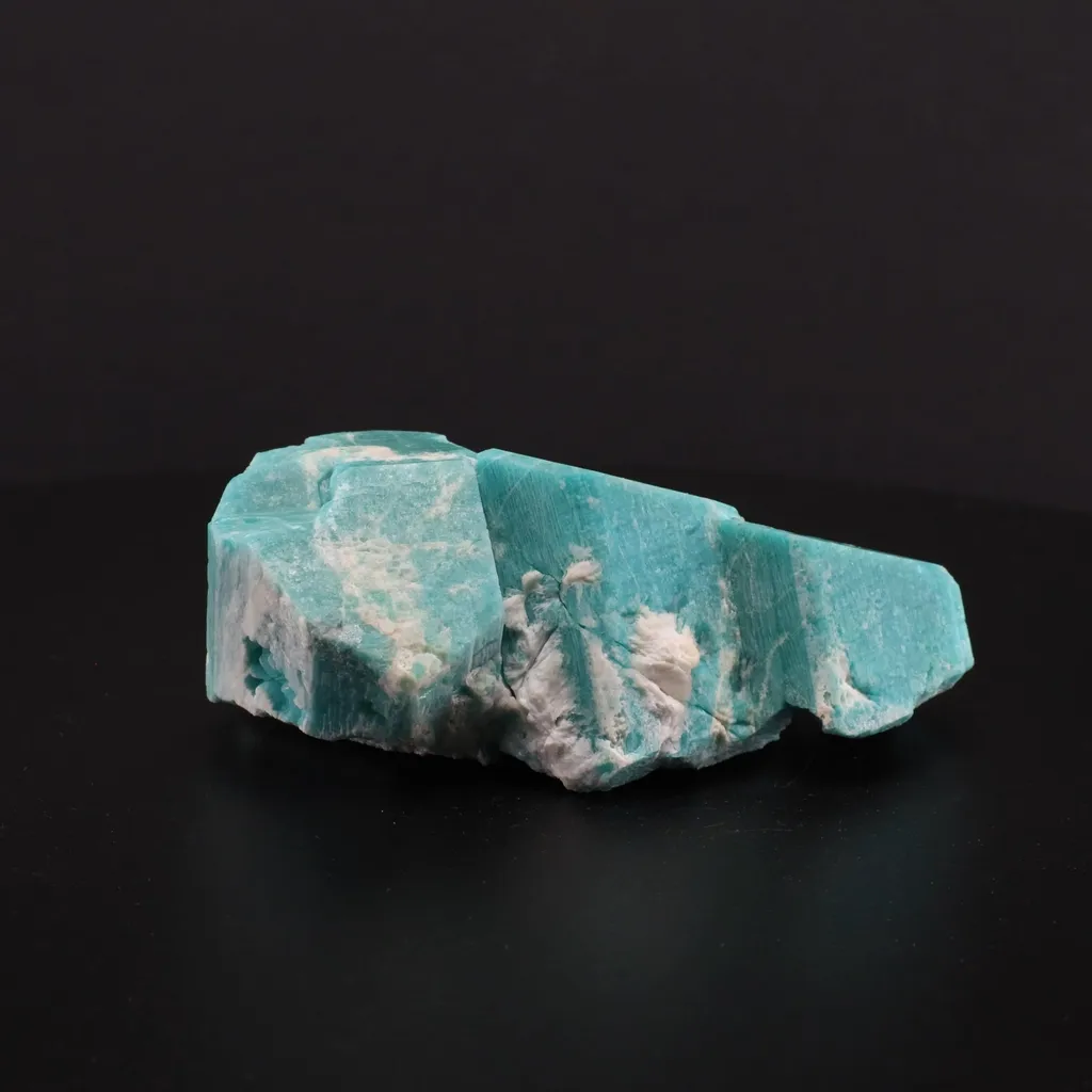 Microcline v. Amazonite - image 2