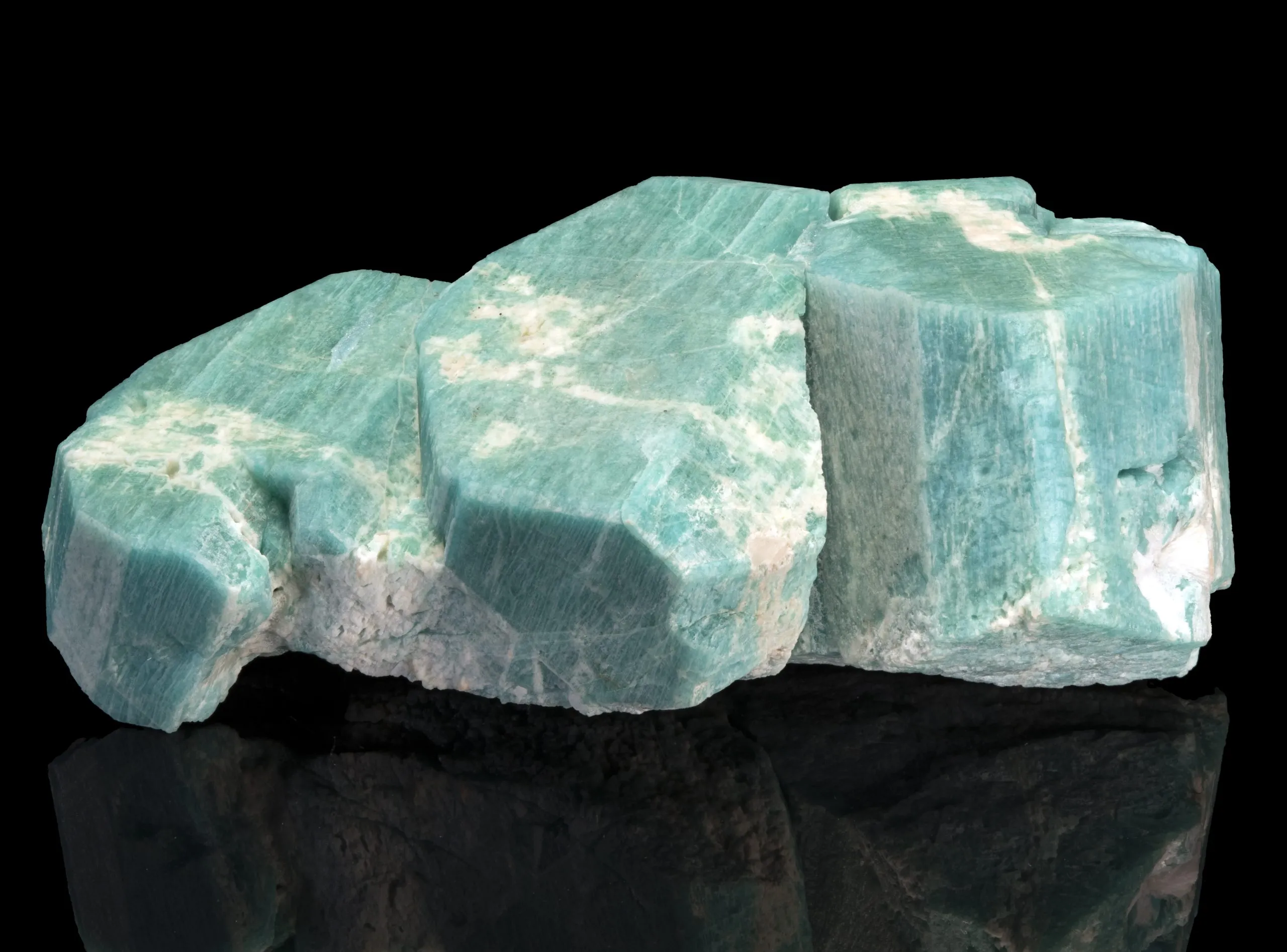Microcline v. Amazonite - image 2