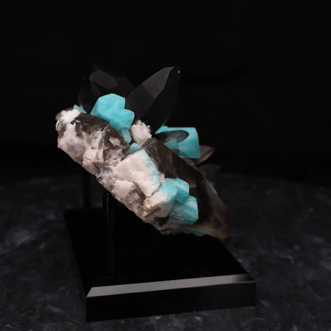 Microcline v. Amazonite, Quartz v. Smoky - image 2