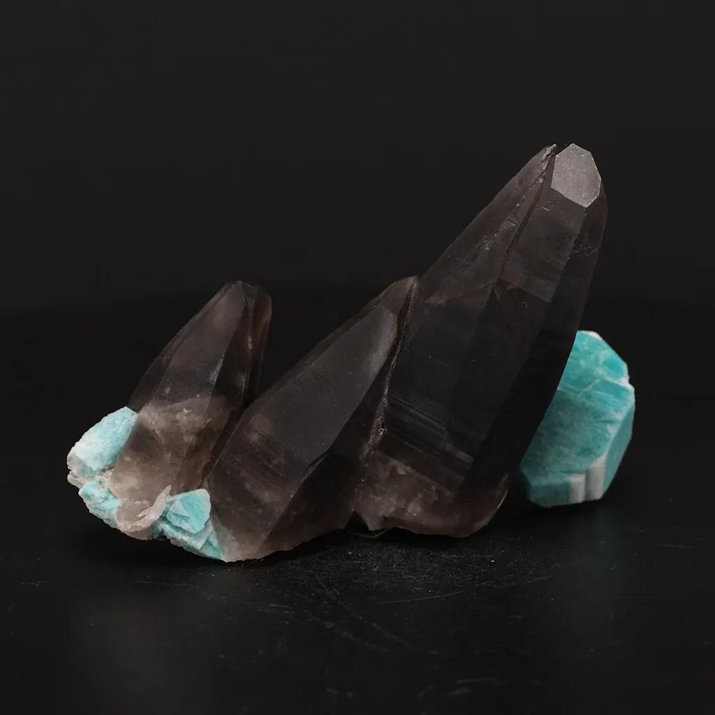 Microcline v. Amazonite Quartz v. Smoky - image 2