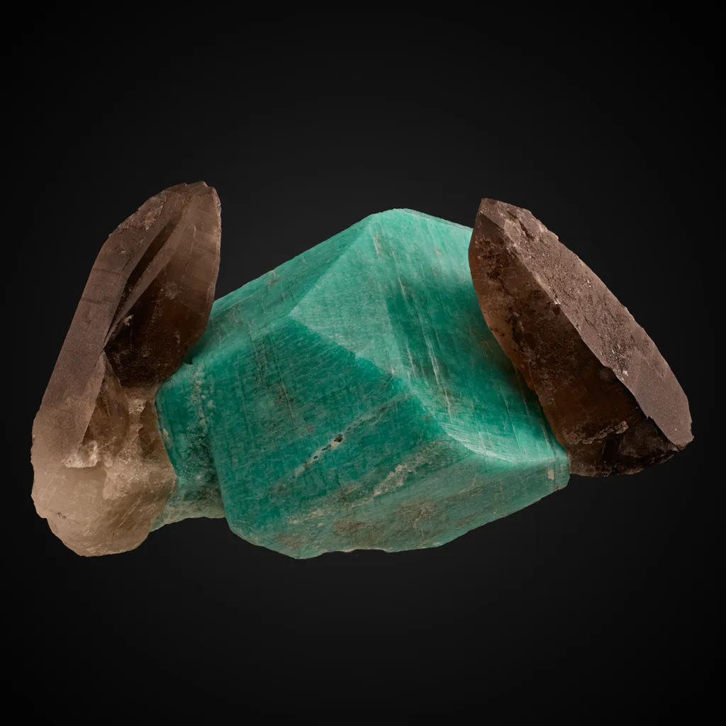 Microcline v. Amazonite Quartz v. Smoky image