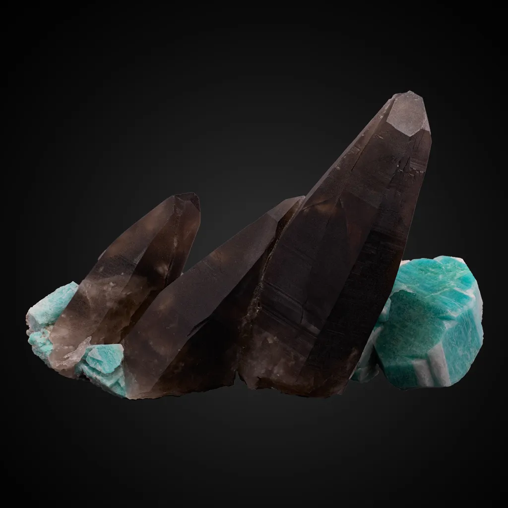 Microcline v. Amazonite Quartz v. Smoky image