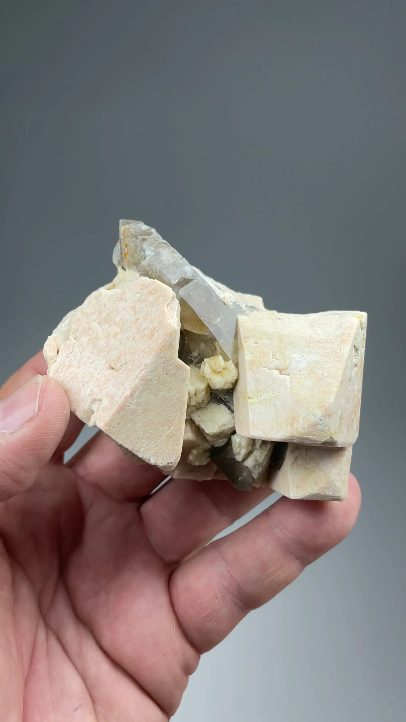 Microcline with Alite, Quartz - image 2