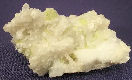 Milarite, Adularia (Var: Valencianite) image