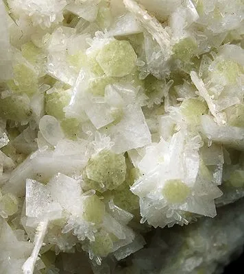 Milarite, Adularia (Var: Valencianite) - image 2