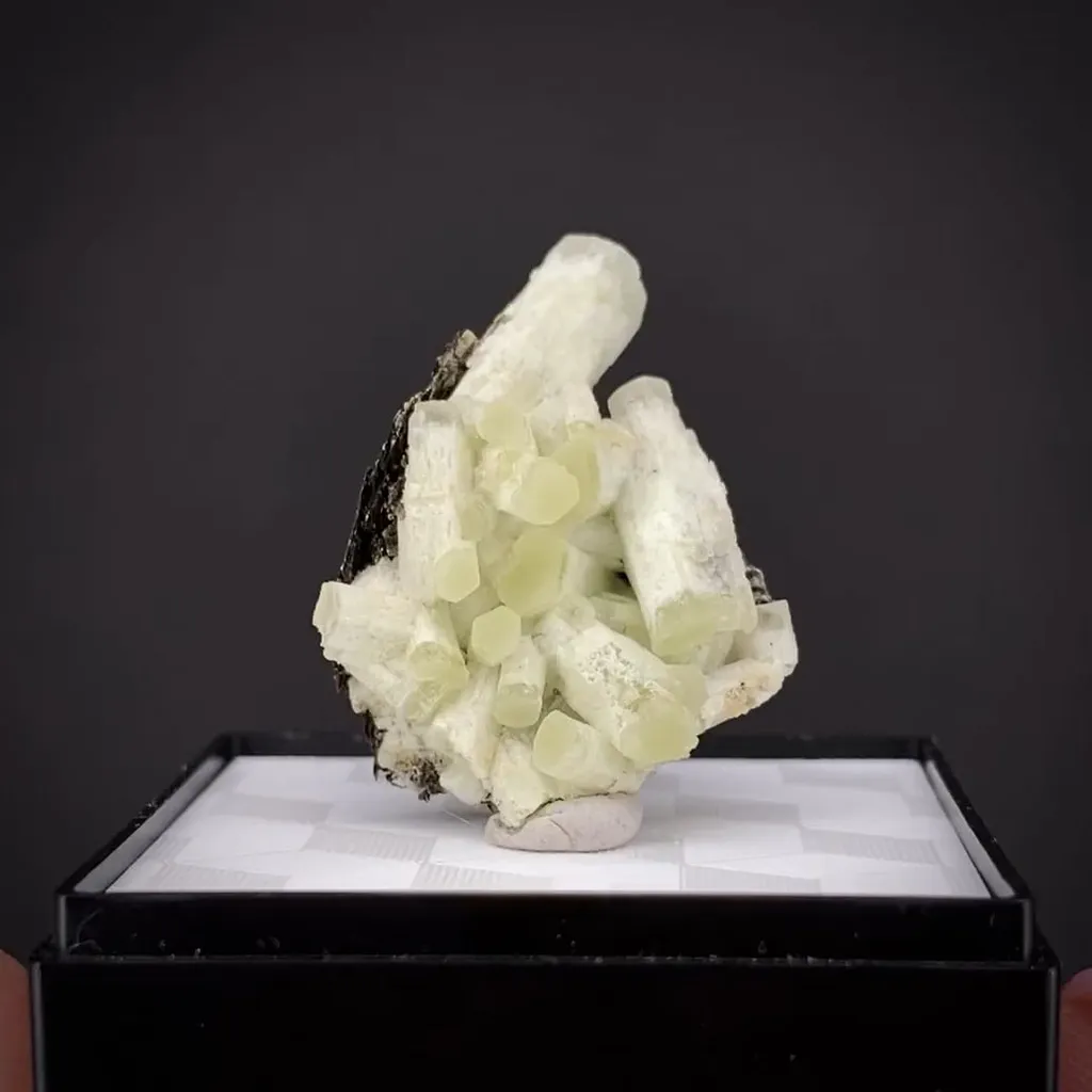 Milarite and Biotite - image 2
