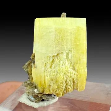 Milarite from Jaguaraçu, Minas Gerais, Brazil