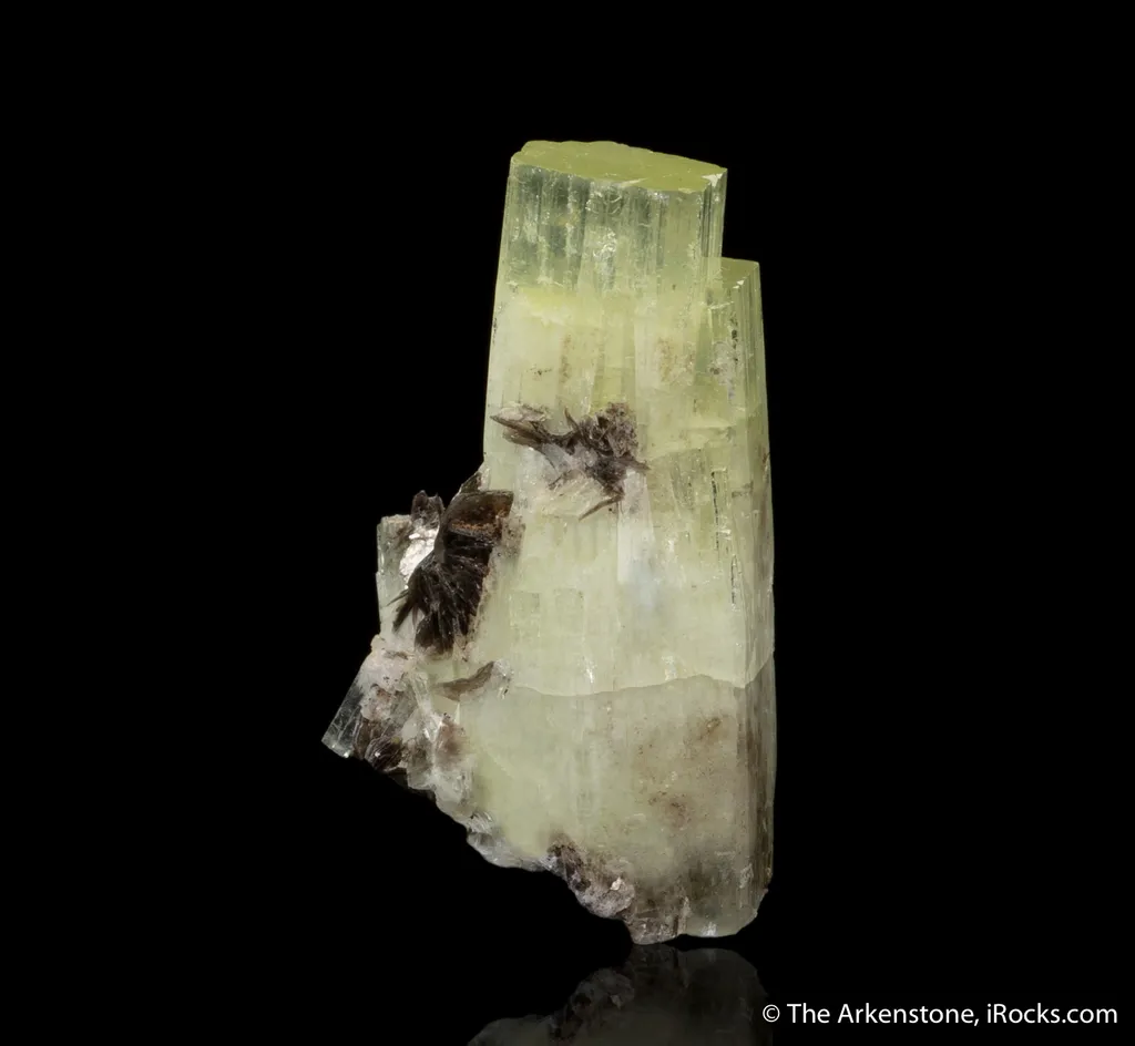 Milarite (huge crystal) - image 3