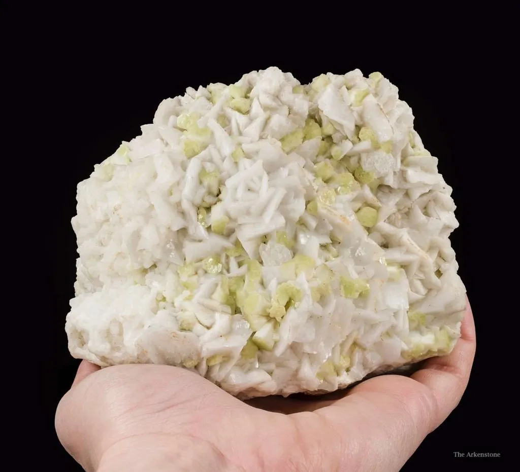 Milarite With Valencianite - image 4