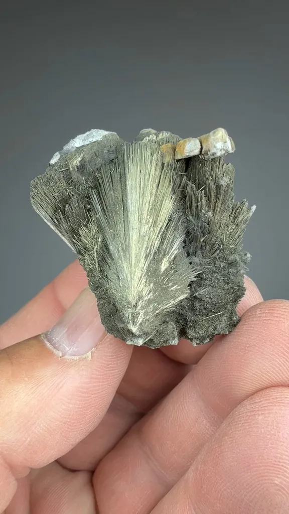 Millerite - image 2