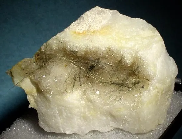 Millerite, Calcite, Quartz image