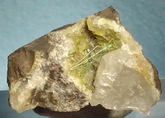 Millerite, Siderite, Quartz image