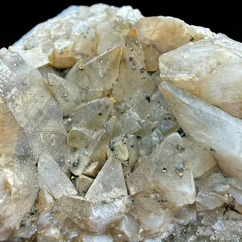 Millerite with Calcite image