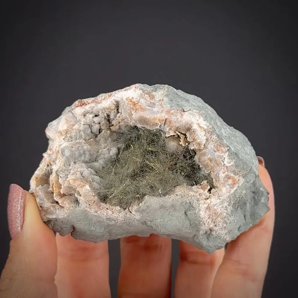 Millerite with Quartz image