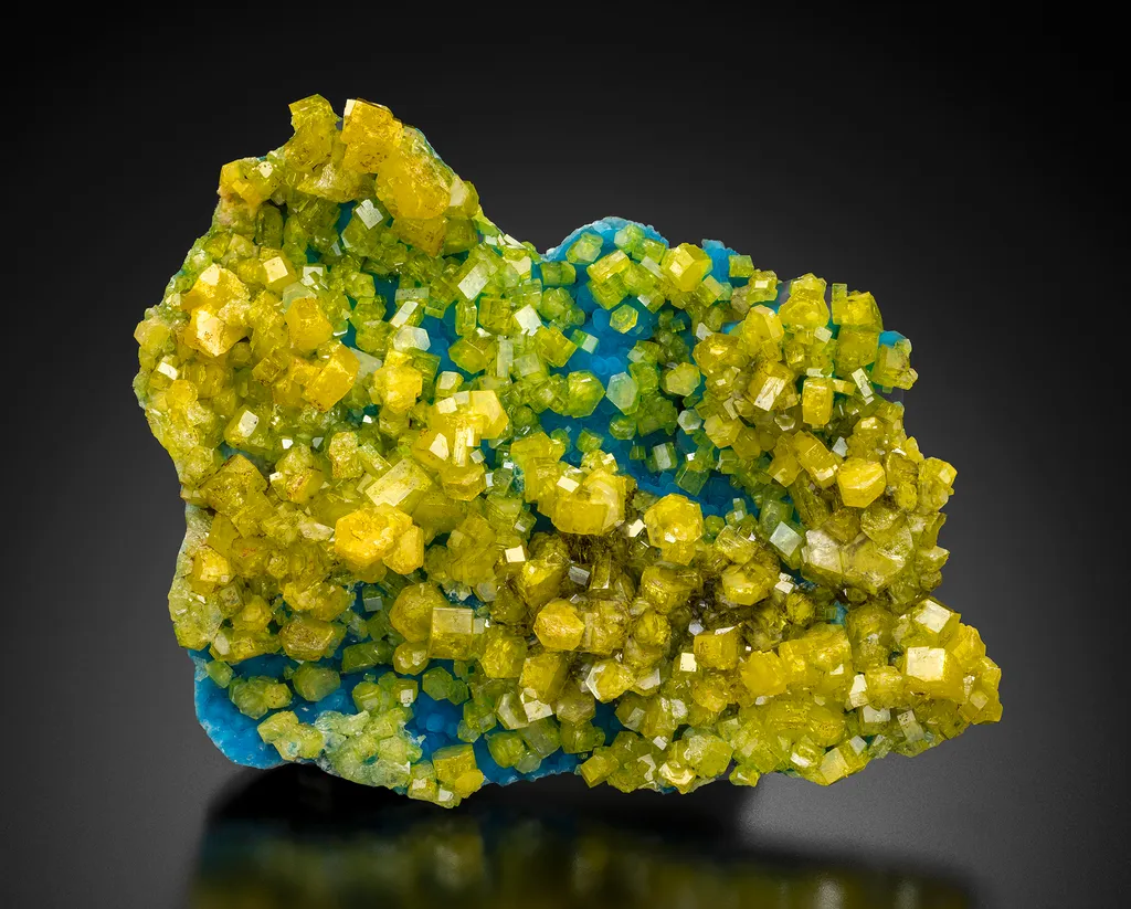 Mimetite and Philipsbornite image