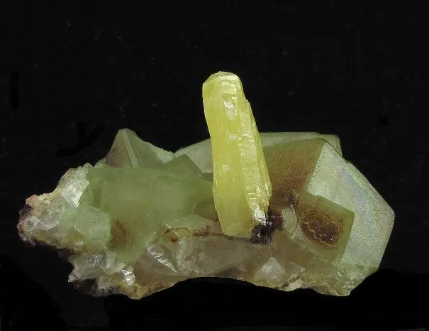 Mimetite and Smithsonite - image 4