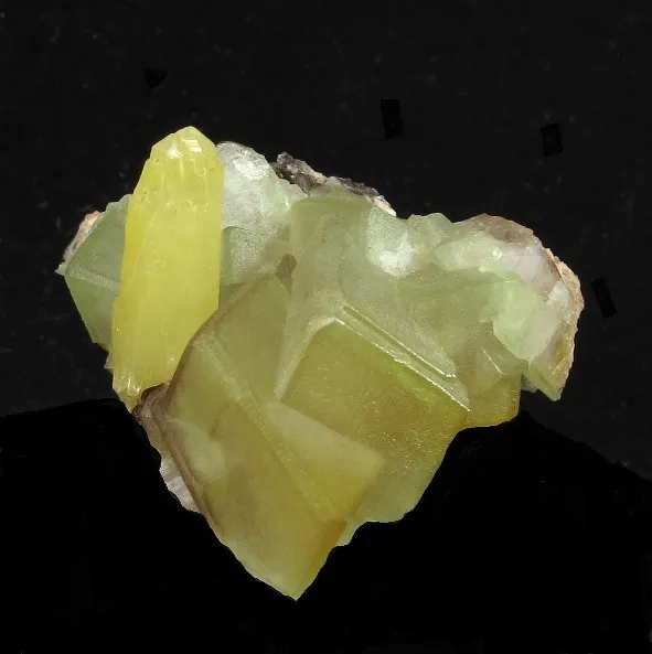 Mimetite and Smithsonite - image 3