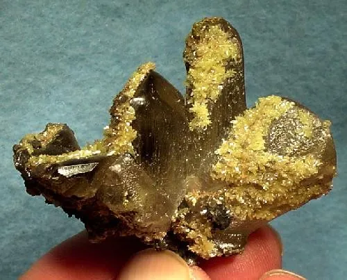Mimetite, Cerussite image