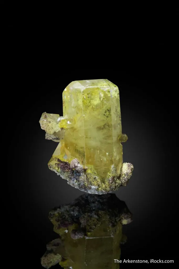 Mimetite (Gem Pocket, 1971) image
