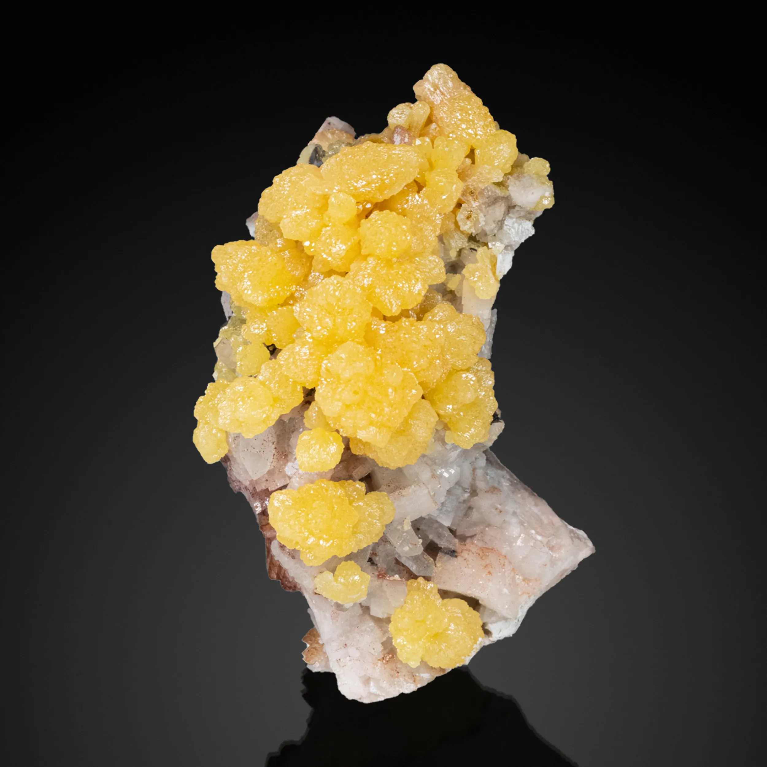 Mimetite on Dolomite - image 1
