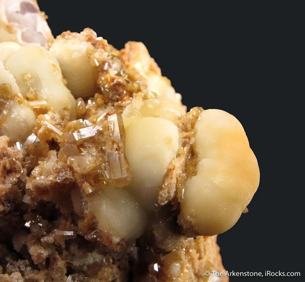 Mimetite on Smithsonite (circa 1920's) image