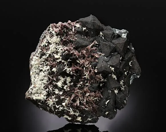 Mimetite on Tennantite image