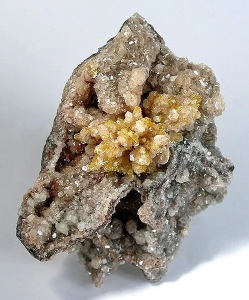 Mimetite, Smithsonite image