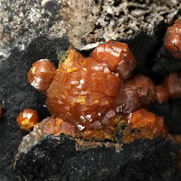 Mimetite Var. CAMPYLITE - image 1