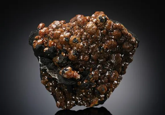 Mimetite var. CAMPYLITE - image 1