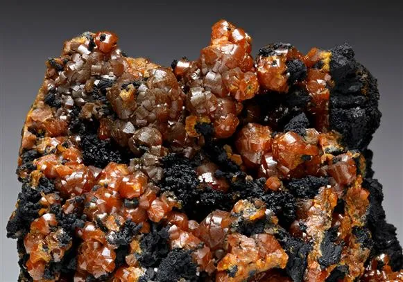 Mimetite Var. CAMPYLITE - image 1