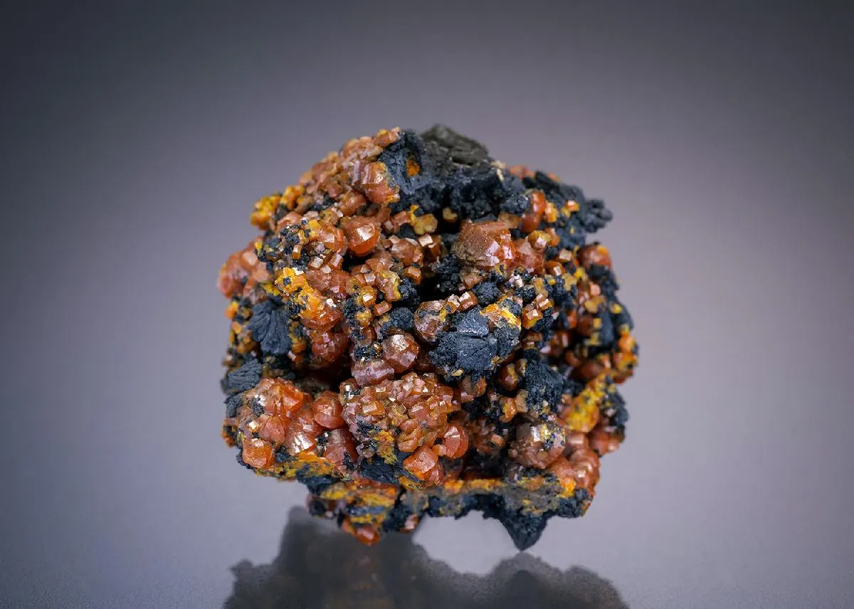 Mimetite Var. CAMPYLITE - image 1