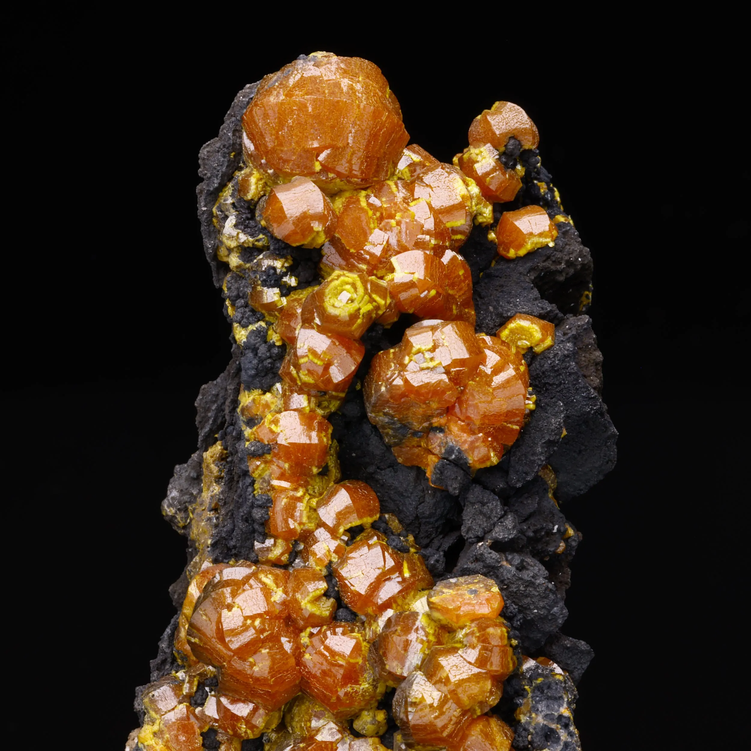 Mimetite var. Campylite - image 2