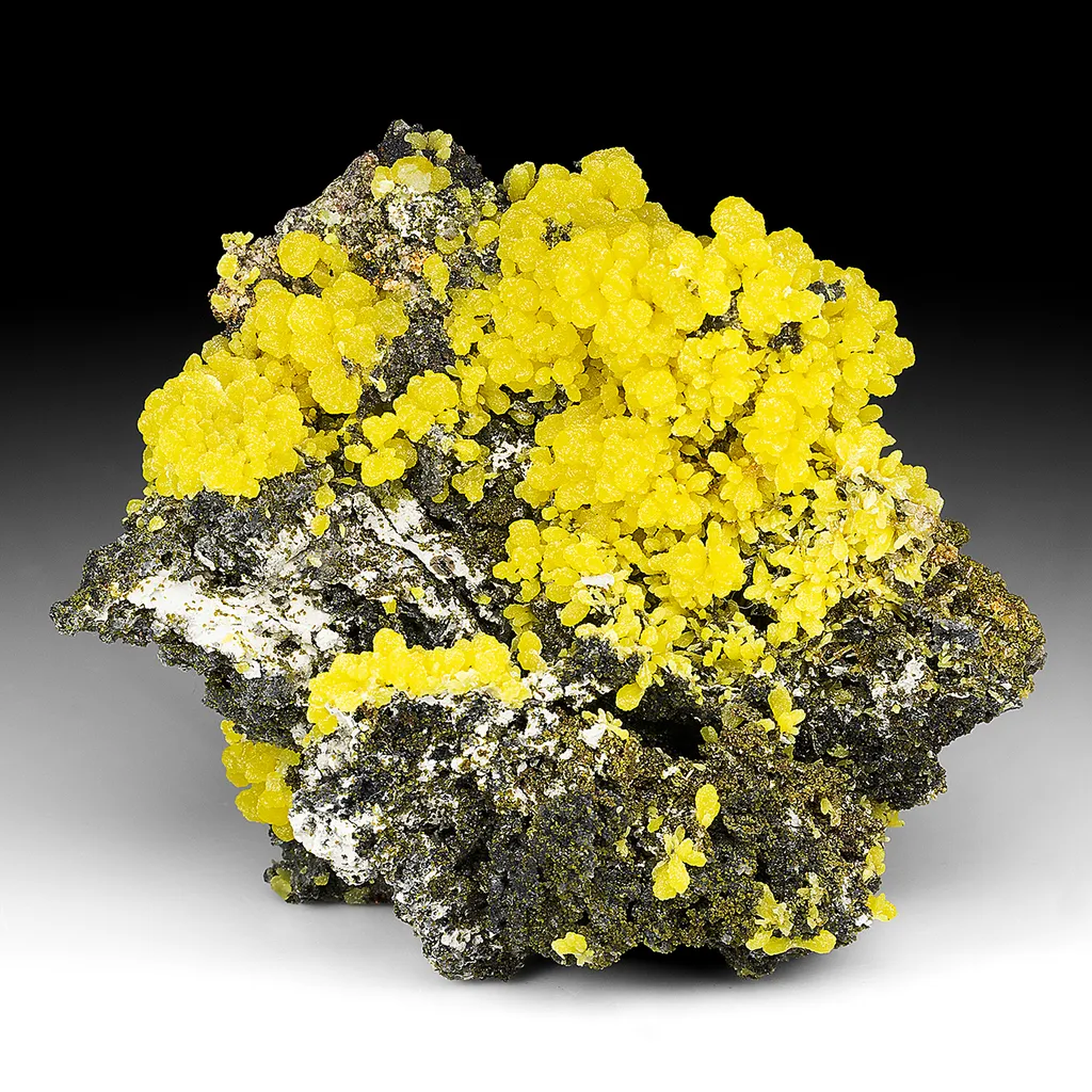 Mimetite with Bayldonite image