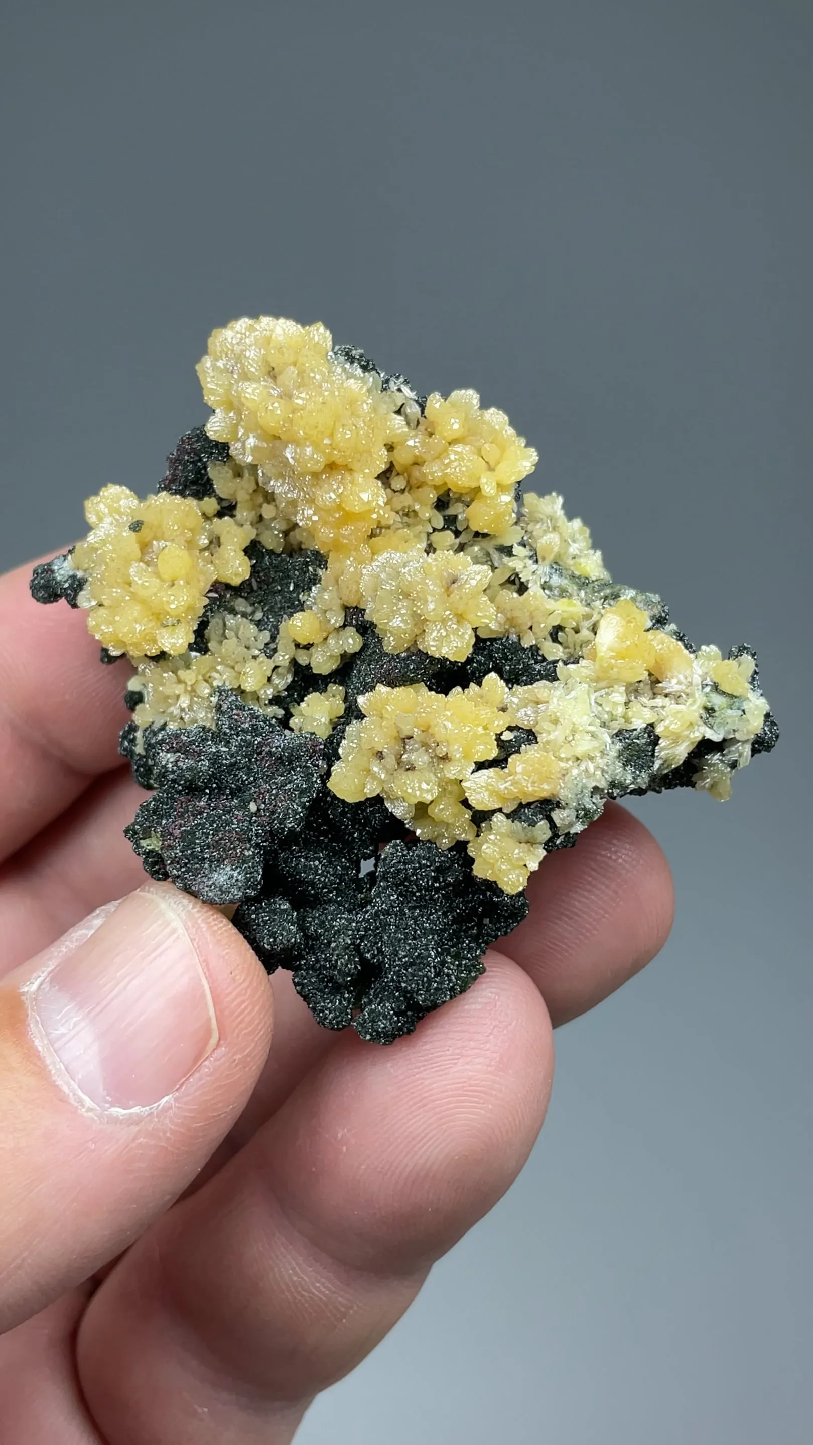 Mimetite with Bayldonite, Dolomite, Quartz - image 2