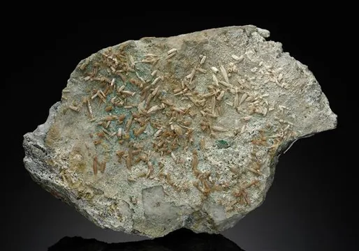 Mimetite with Brochantite on Quartz