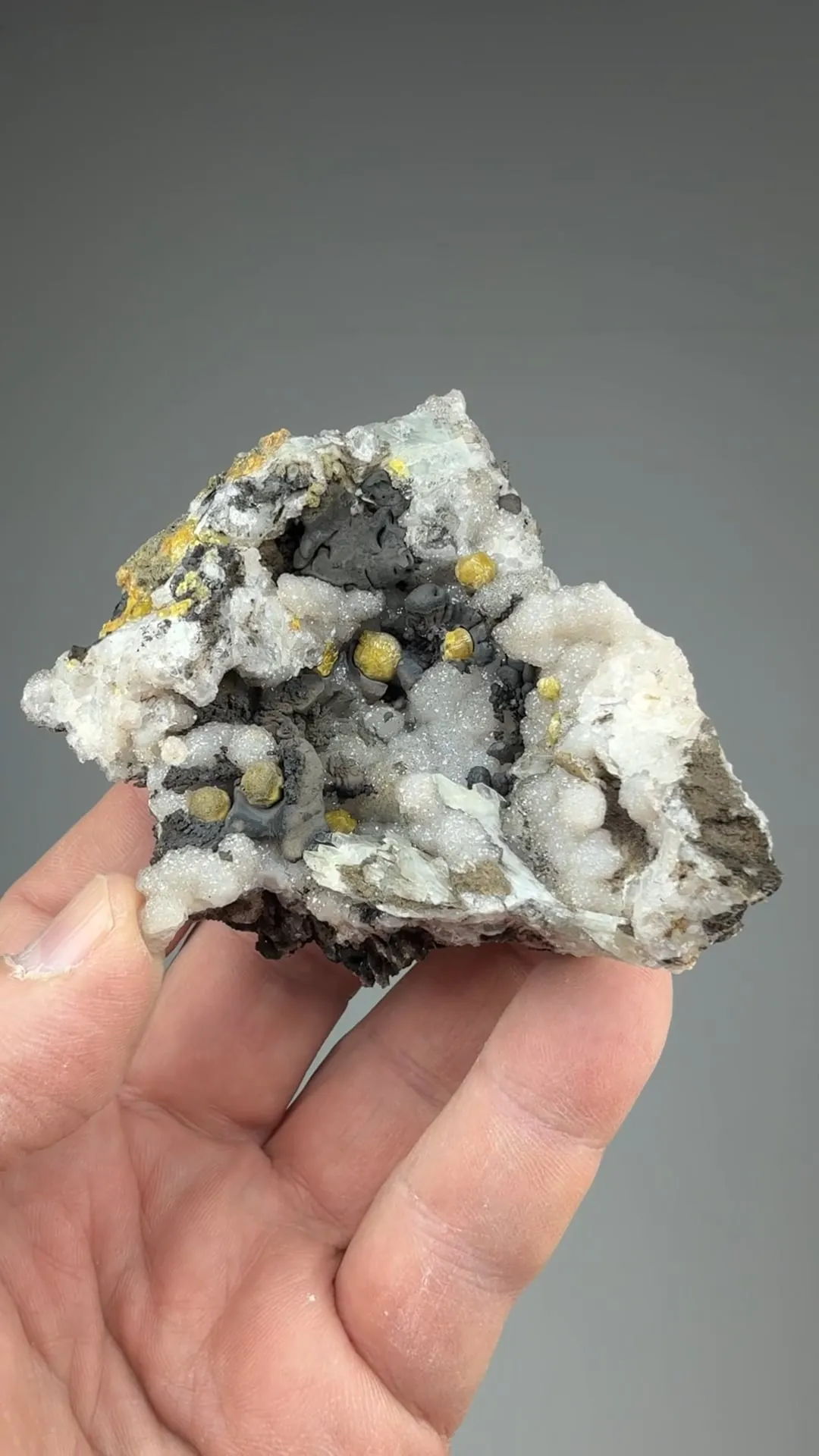 Mimetite with Quartz, Psilomelane - image 2
