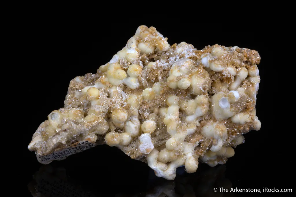 Mimetite with Smithsonite - image 3