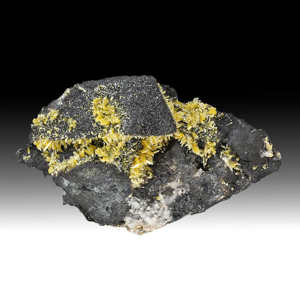 Mimetite with Tennantite image