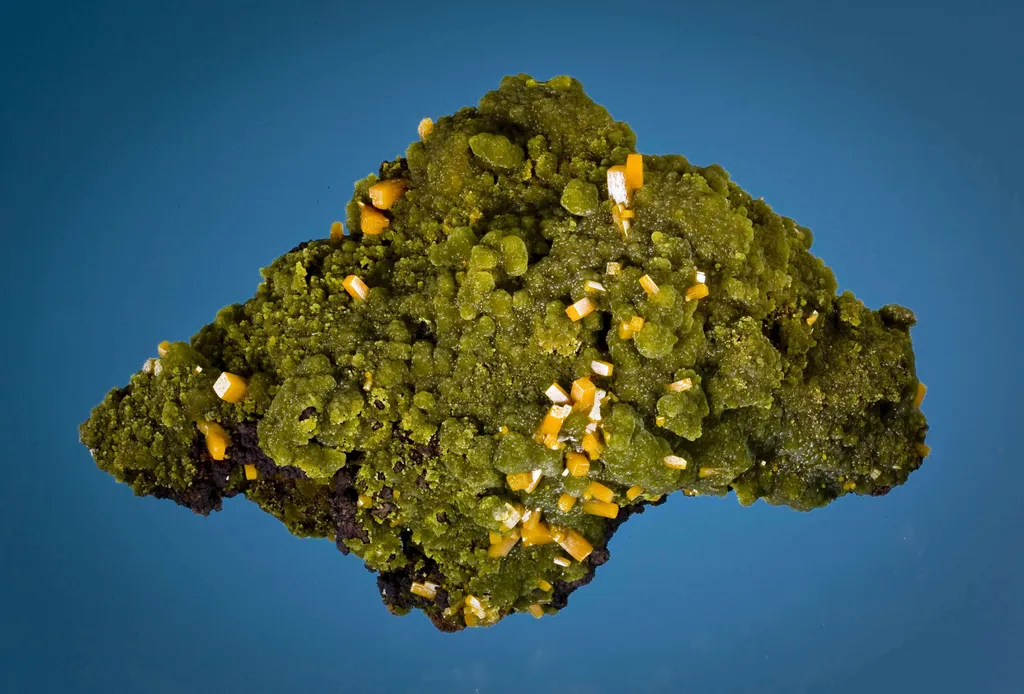 Mimetite With Wulfenite image