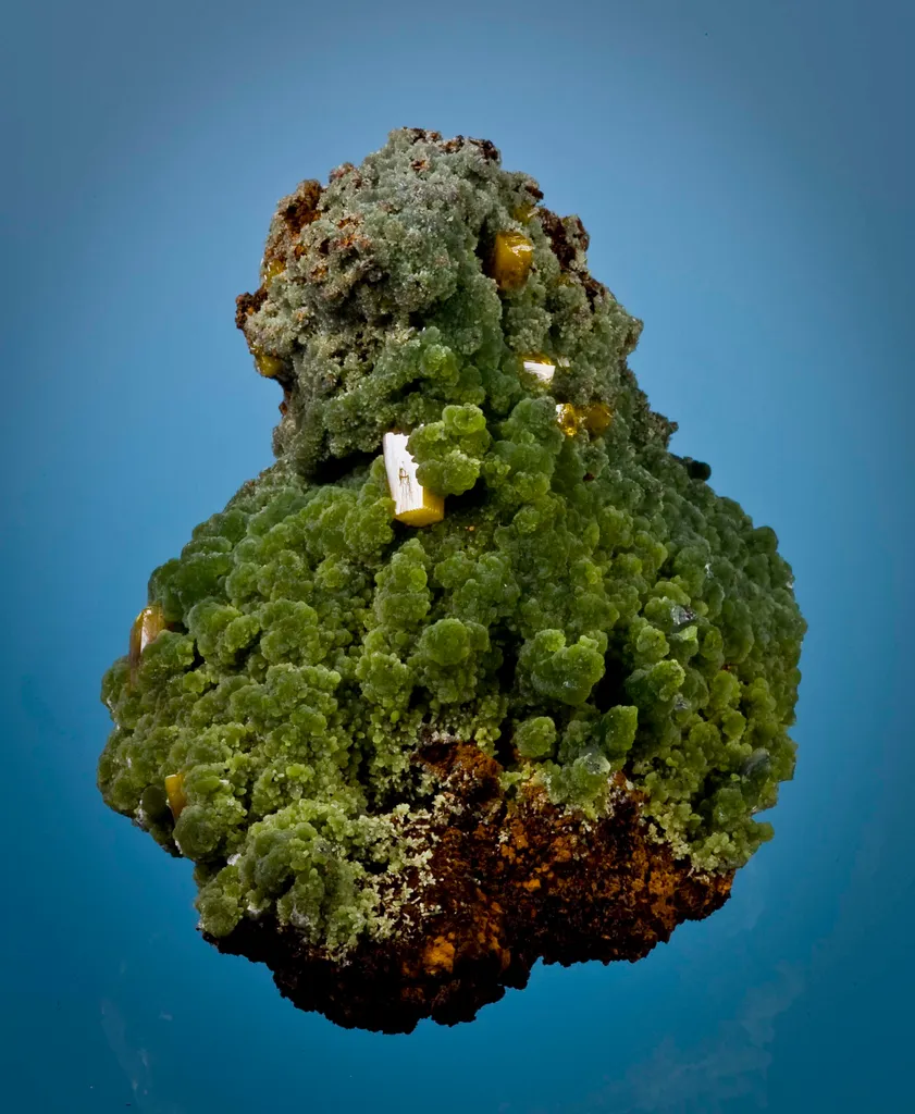 Mimetite With Wulfenite image