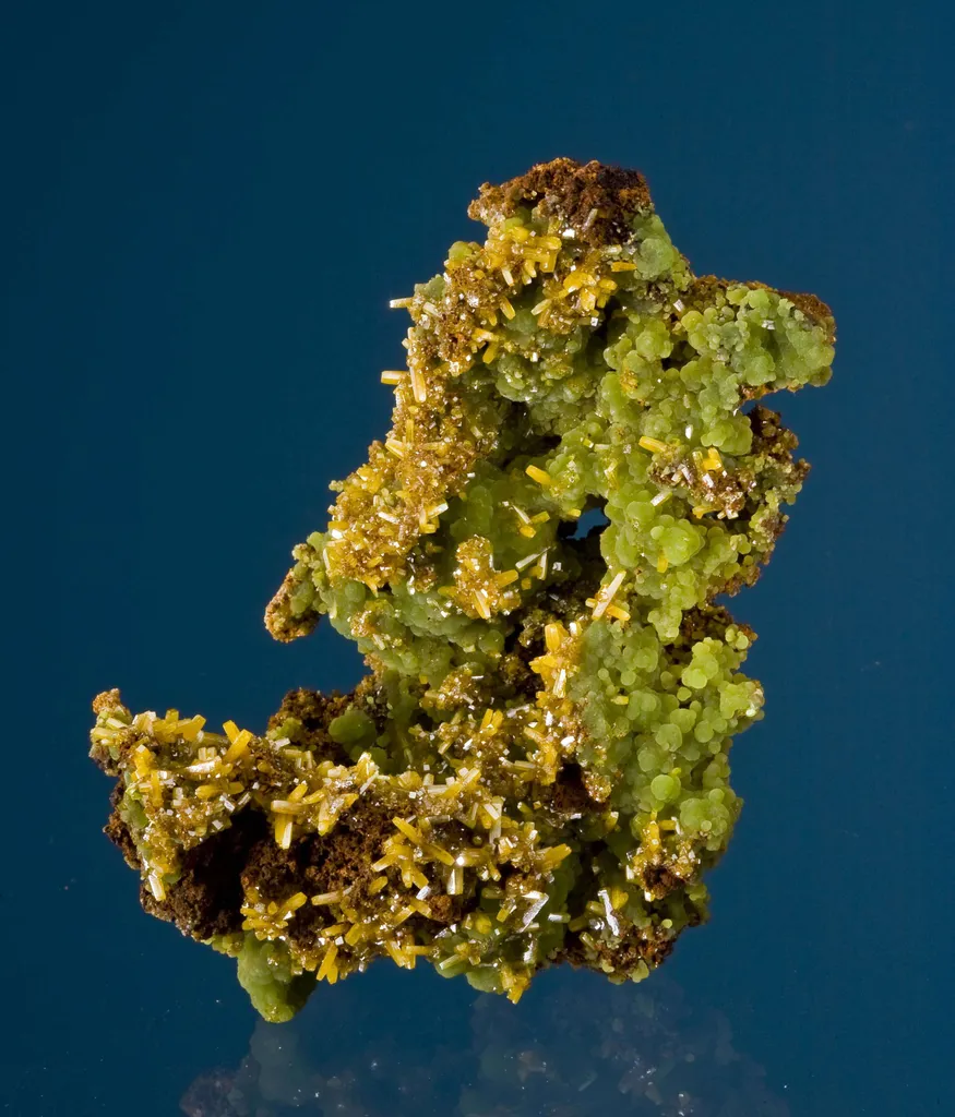Mimetite With Wulfenite image