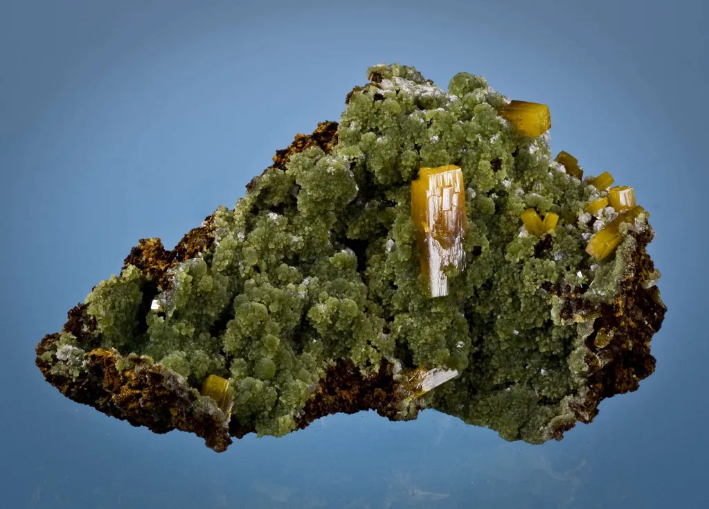 Mimetite With Wulfenite image