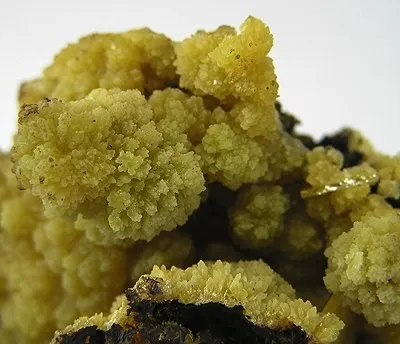 Mimetite, Wulfenite - image 2