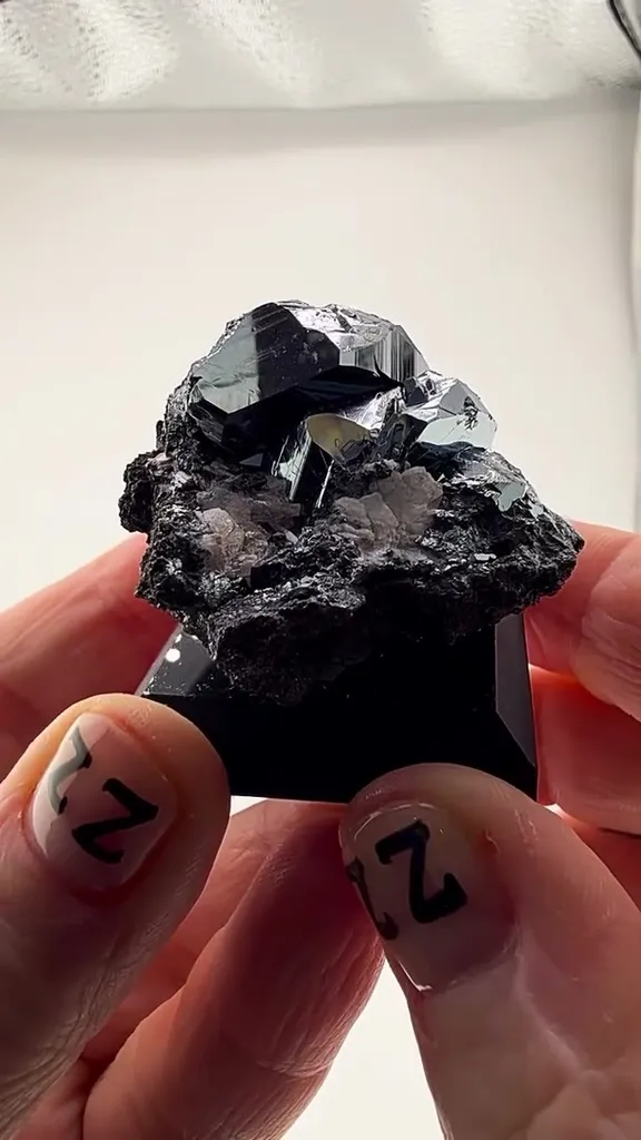 Mirror Hematite N’chwaning Mine image