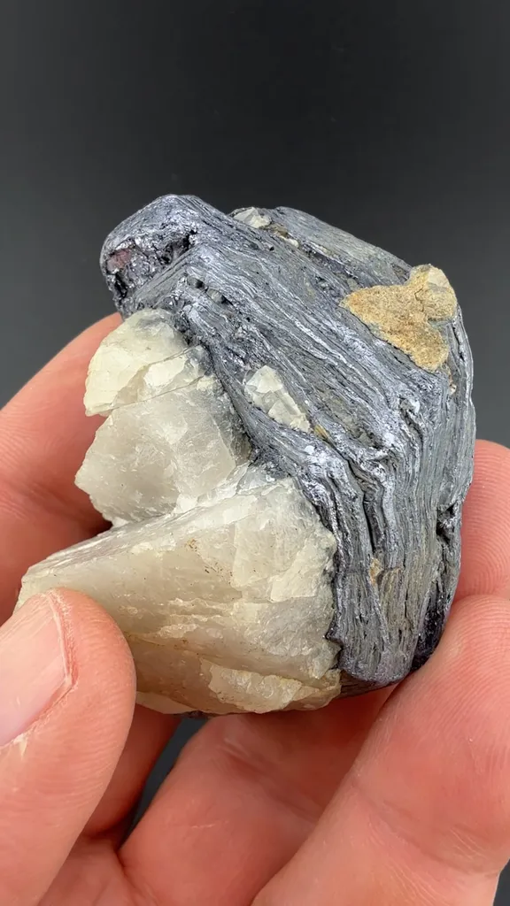 Molybdenite - image 1